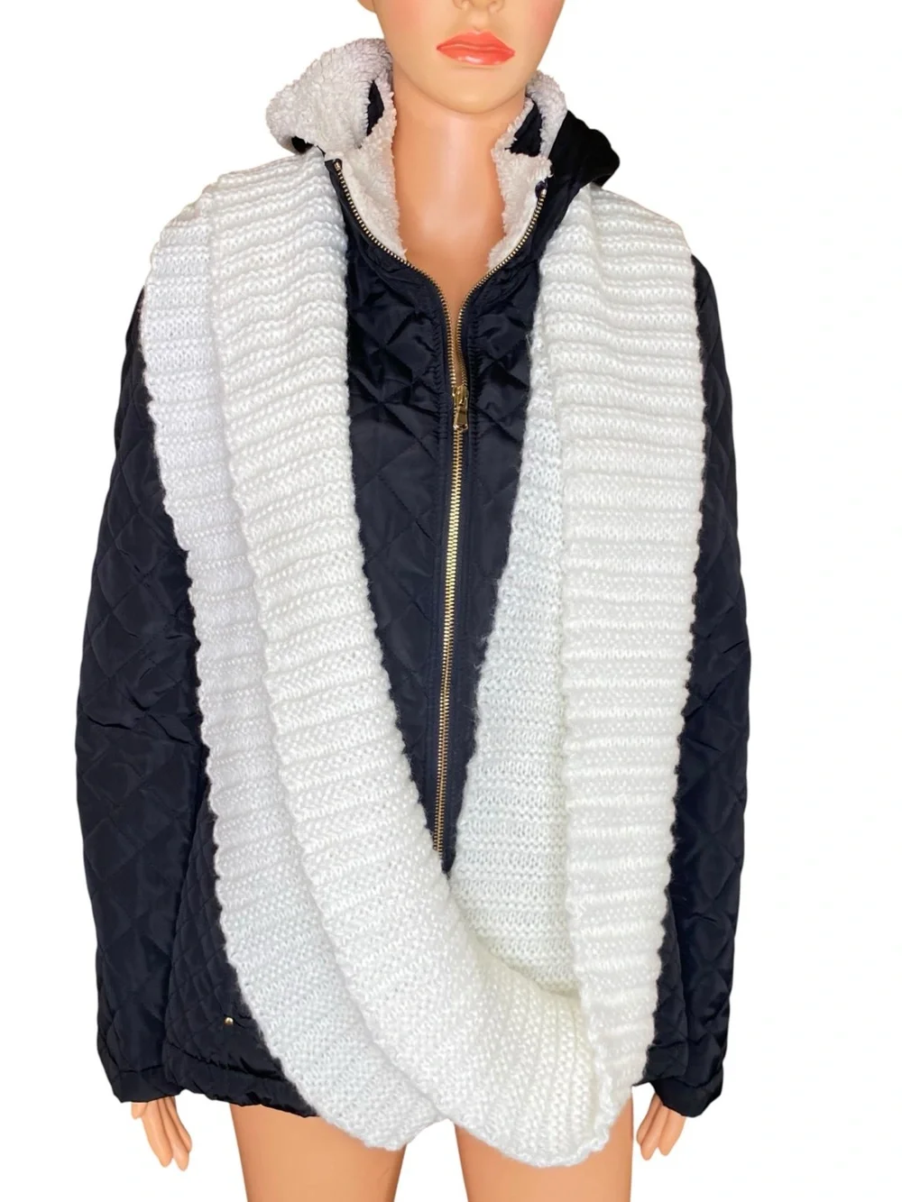 Aeropostale cozy white